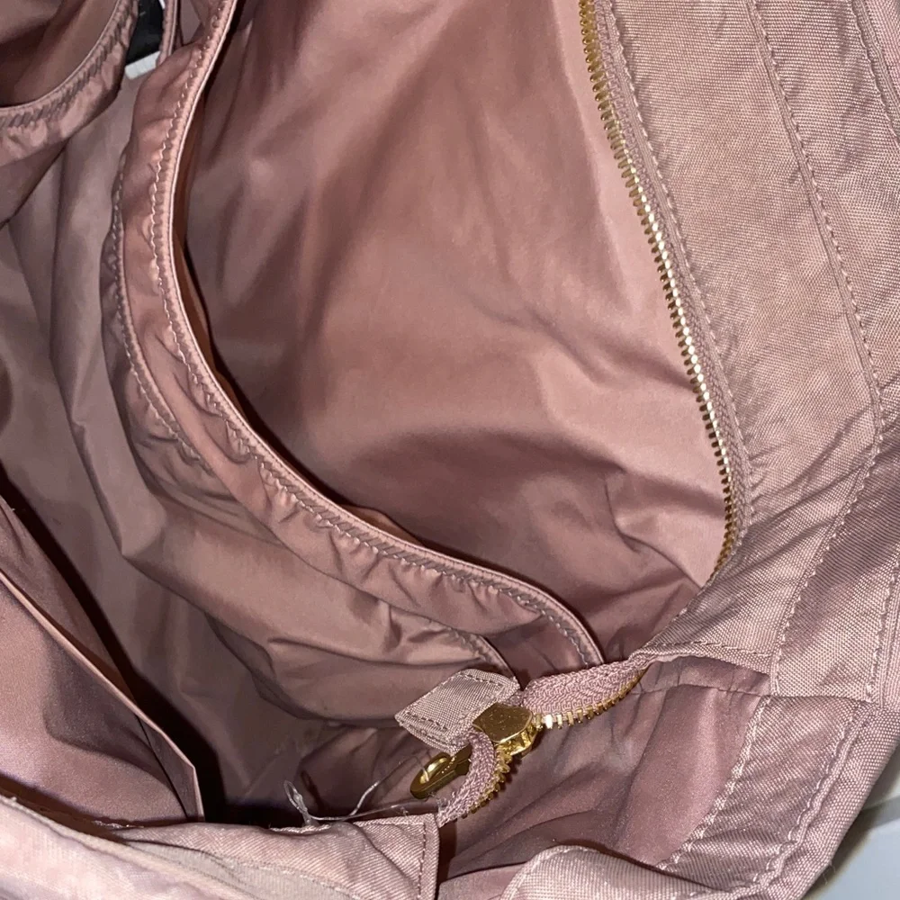 Herschel Pink Orion Tote Bag - Picture 6 of 9